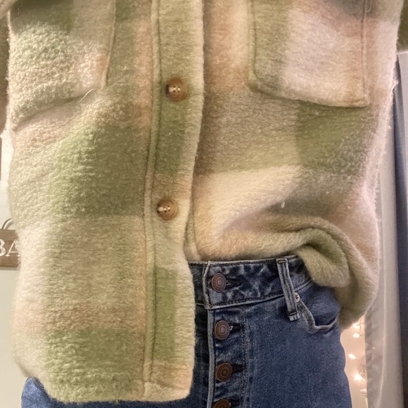 Flannel shacket - Picture 6 of 7